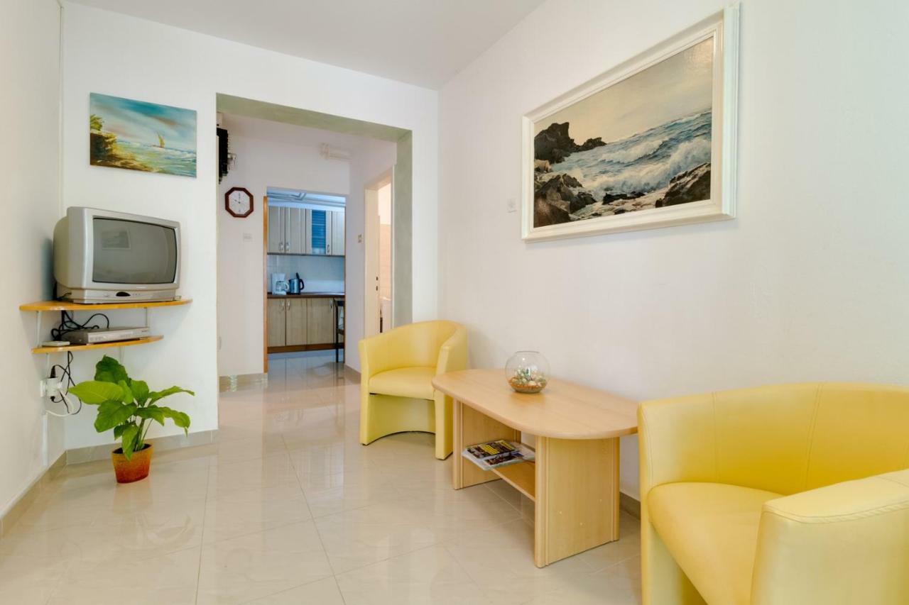 Apartments Perka Near Beach 普拉 外观 照片